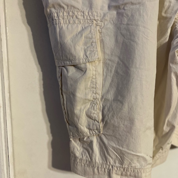 Izod Men's Size 46 Big &Tall Lightweight Tan Cargo Shorts NWT - Picture 5 of 7